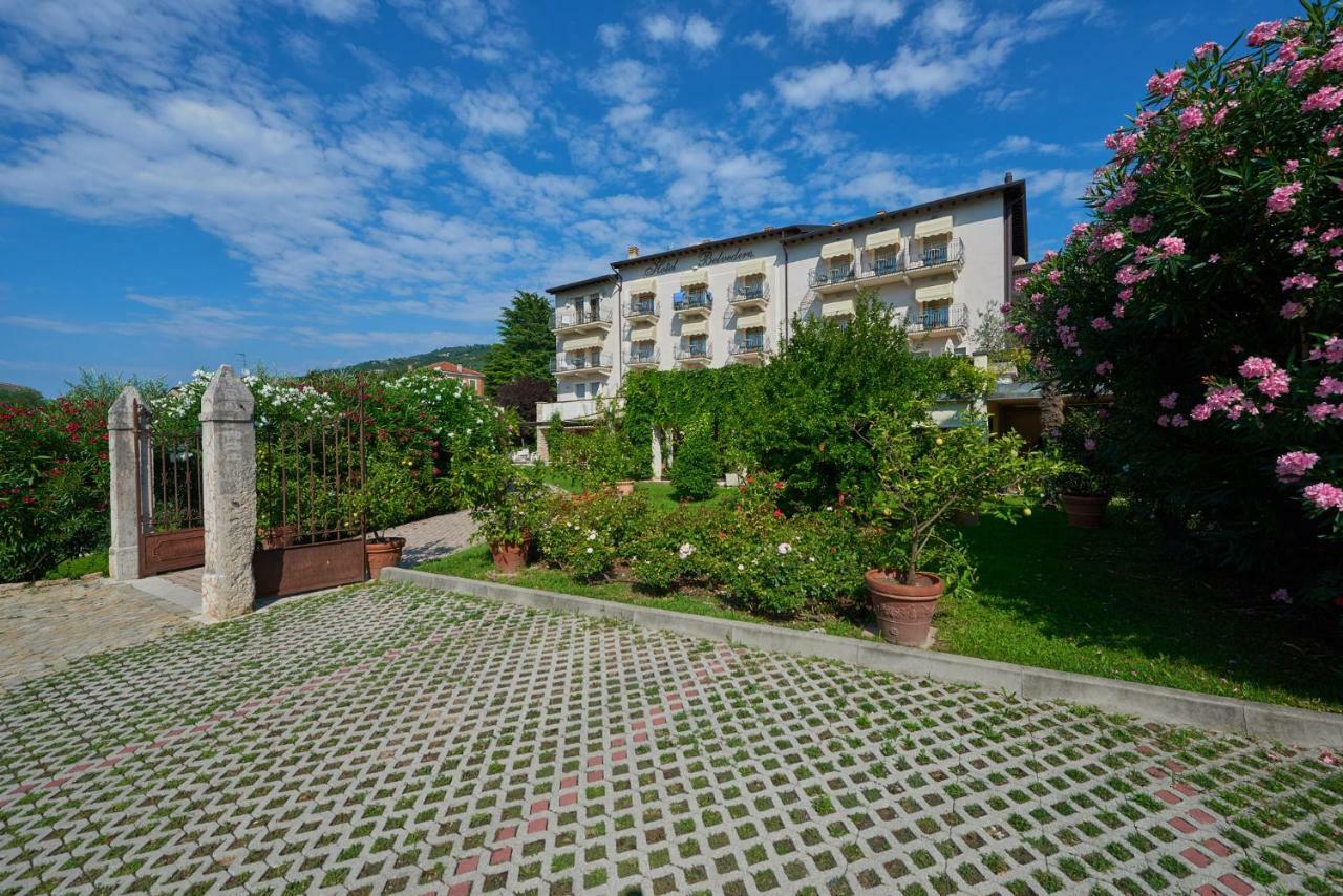 Hotel Belvedere Торри-дель-Бенако Экстерьер фото